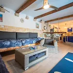 Lea Lana By Interhome