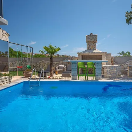 Lea Lana By Interhome